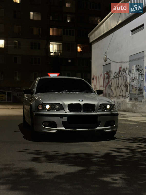 Седан BMW 3 Series 1999 в Миколаєві