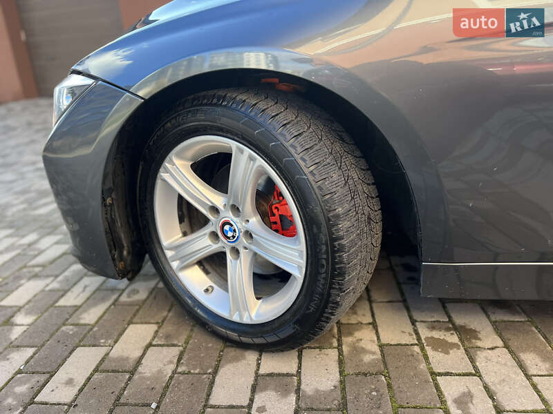 Седан BMW 3 Series 2012 в Ровно