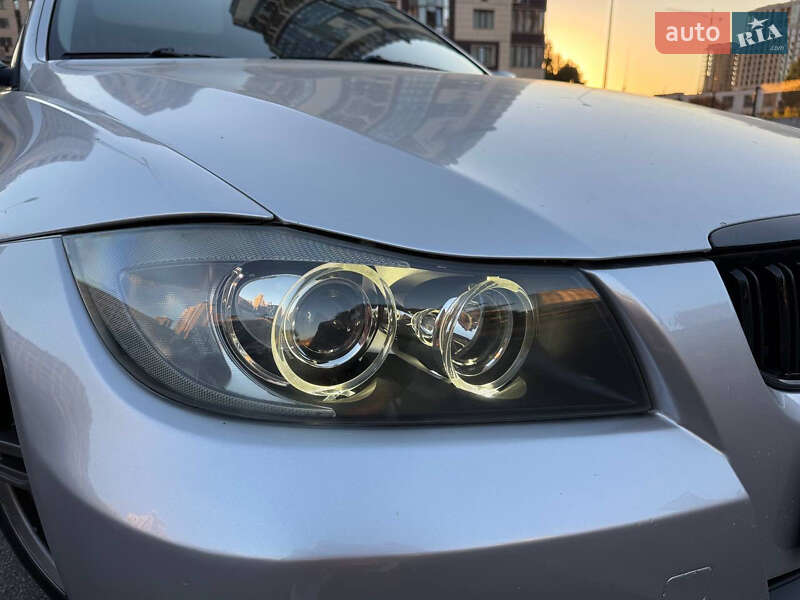 Седан BMW 3 Series 2006 в Киеве