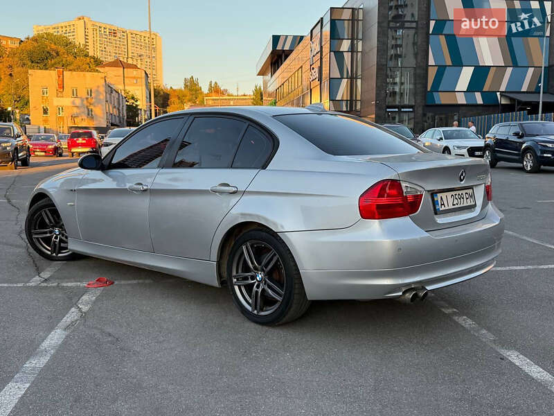 Седан BMW 3 Series 2006 в Киеве