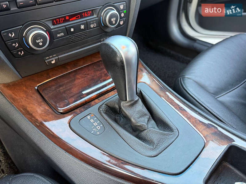 Седан BMW 3 Series 2006 в Киеве