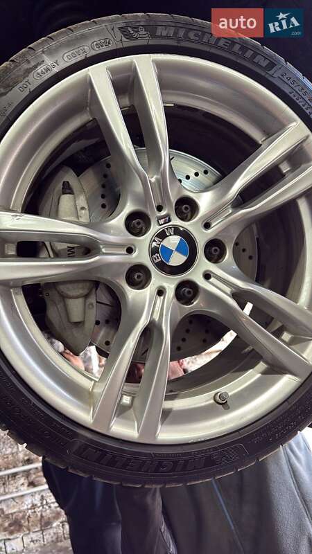 Седан BMW 3 Series 2015 в Киеве