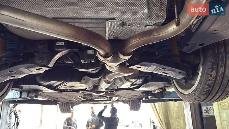 Седан BMW 3 Series 2015 в Киеве