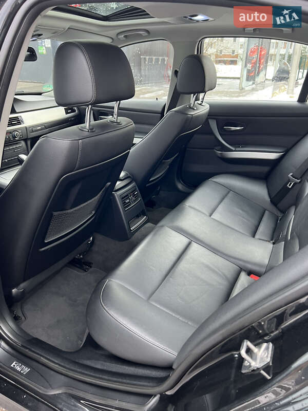 Седан BMW 3 Series 2010 в Львове фото 21 Седан BMW 3 Series 2010 в Львове
