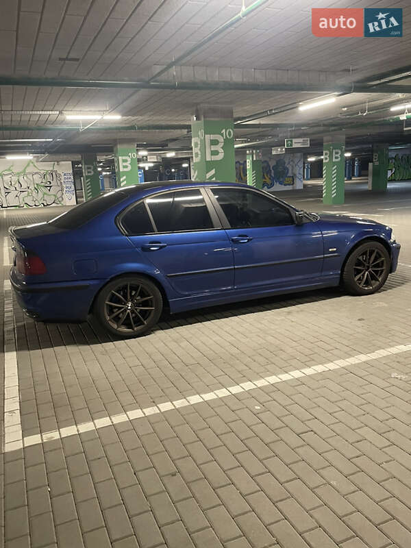 Седан BMW 3 Series 1999 в Буче