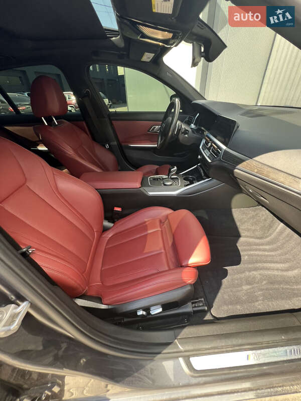 Седан BMW 3 Series 2022 в Львове