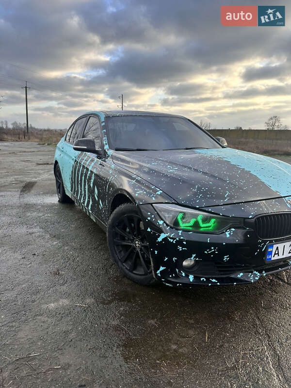 Седан BMW 3 Series 2013 в Буче
