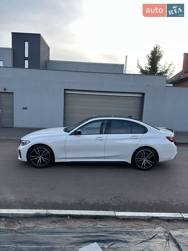 Седан BMW 3 Series 2019 в Киеве