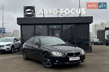 Седан BMW 3 Series 2015 в Киеве