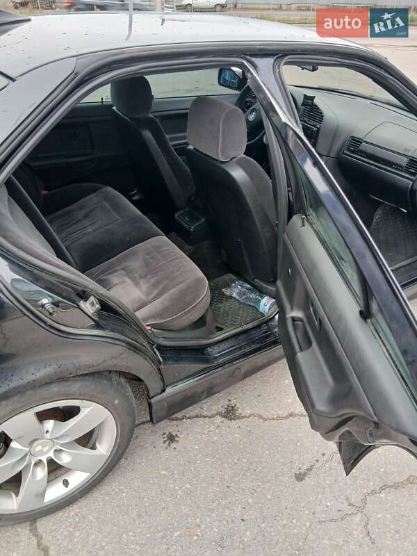 Седан BMW 3 Series 1995 в Кременчуге