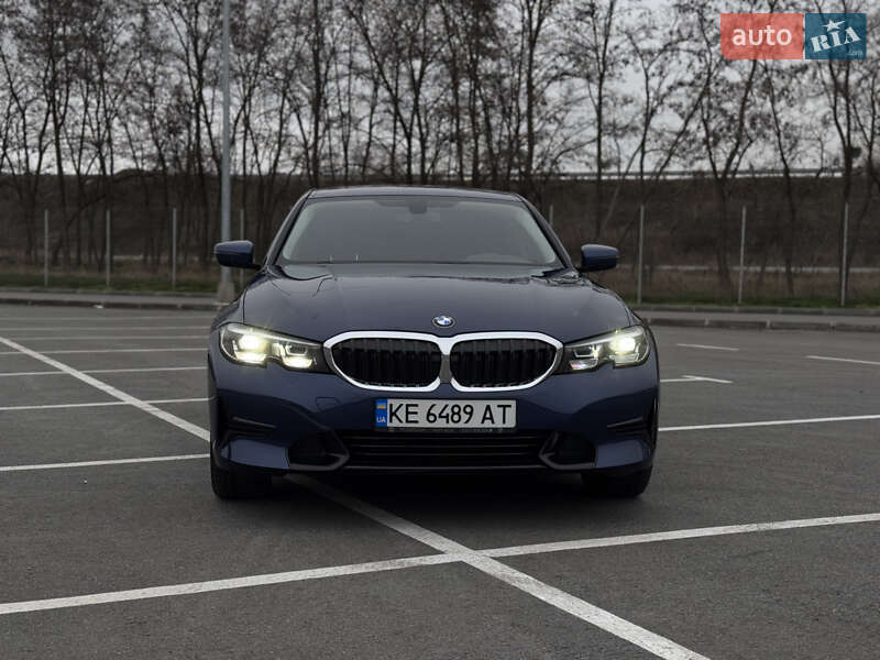 Седан BMW 3 Series 2021 в Днепре
