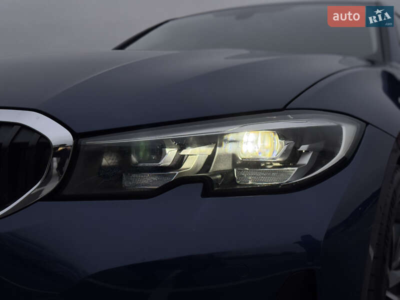 Седан BMW 3 Series 2021 в Днепре
