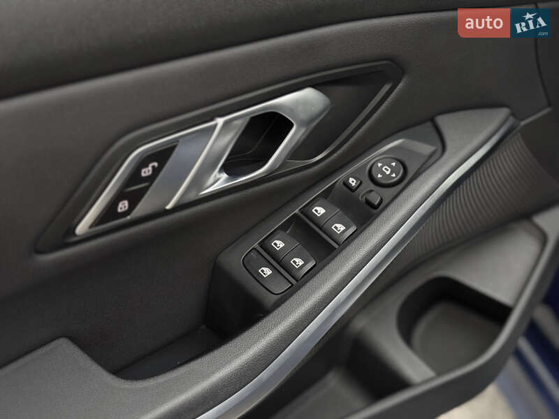 Седан BMW 3 Series 2021 в Днепре