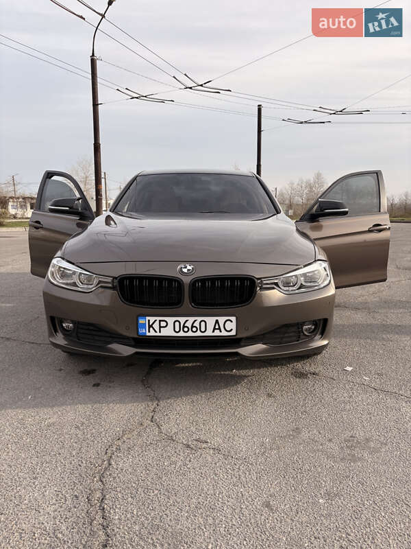 Седан BMW 3 Series 2014 в Запорожье
