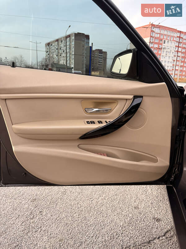 Седан BMW 3 Series 2014 в Запорожье