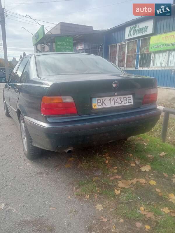 Седан BMW 3 Series 1997 в Здолбунове