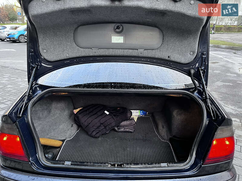 Седан BMW 3 Series 1998 в Львове