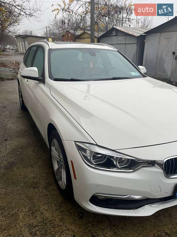 Универсал BMW 3 Series 2015 в Одессе
