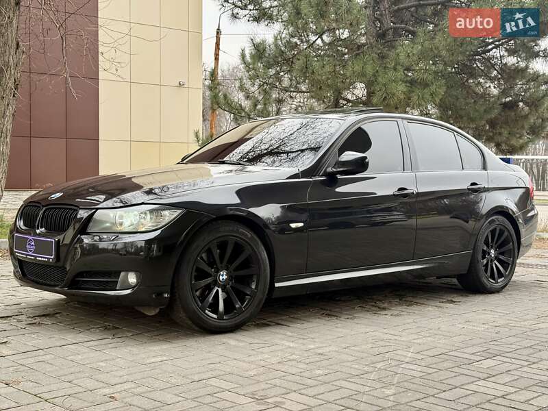 Седан BMW 3 Series 2011 в Днепре