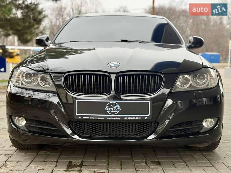Седан BMW 3 Series 2011 в Днепре