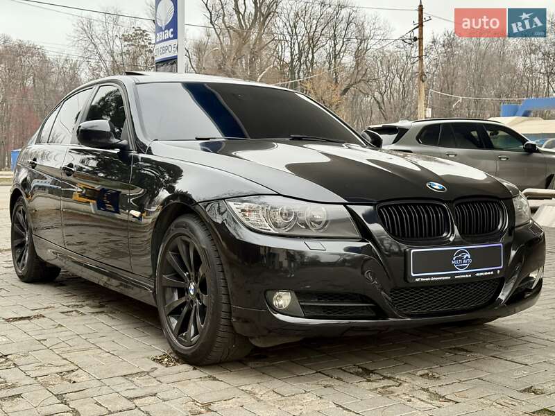 Седан BMW 3 Series 2011 в Днепре