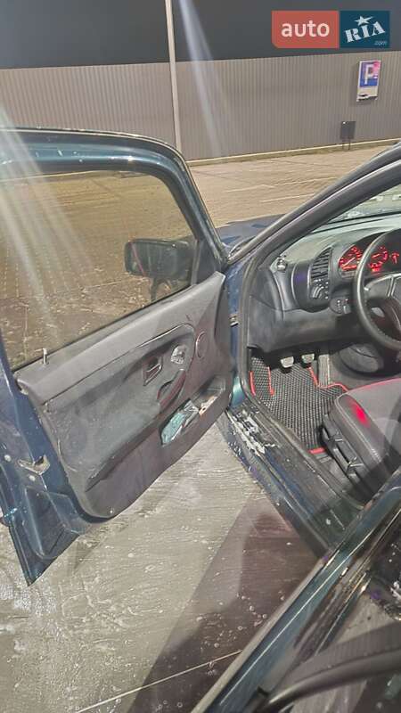 Седан BMW 3 Series 1993 в Львове