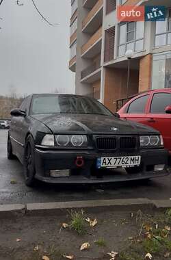 Седан BMW 3 Series 1991 в Харкові