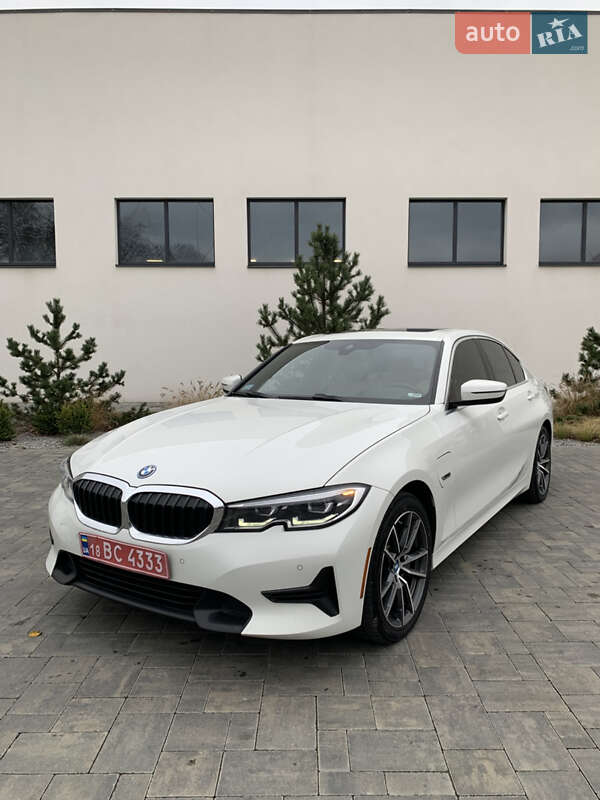 Седан BMW 3 Series 2022 в Луцке фото 2 Седан BMW 3 Series 2022 в Луцке