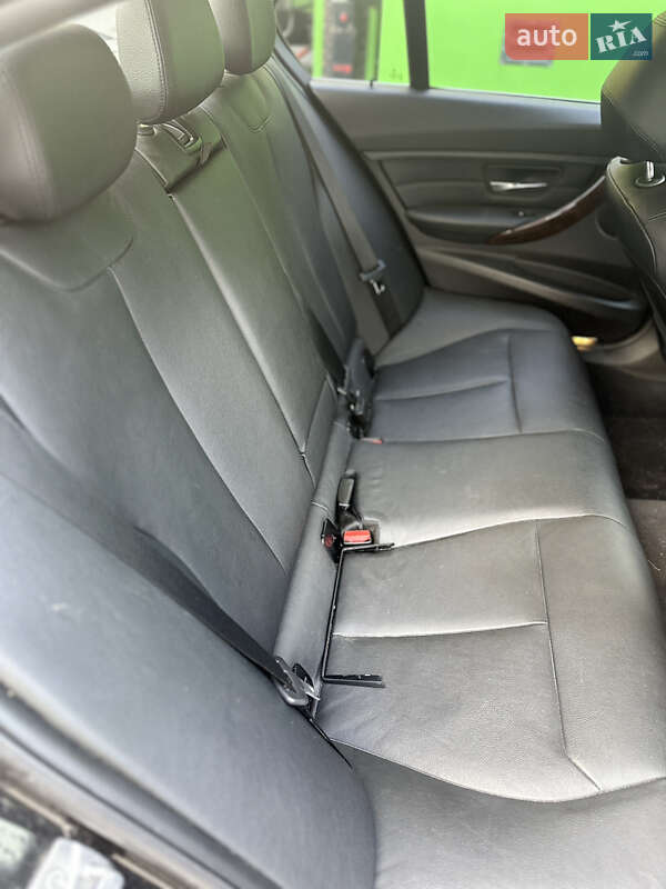 Седан BMW 3 Series 2013 в Житомире