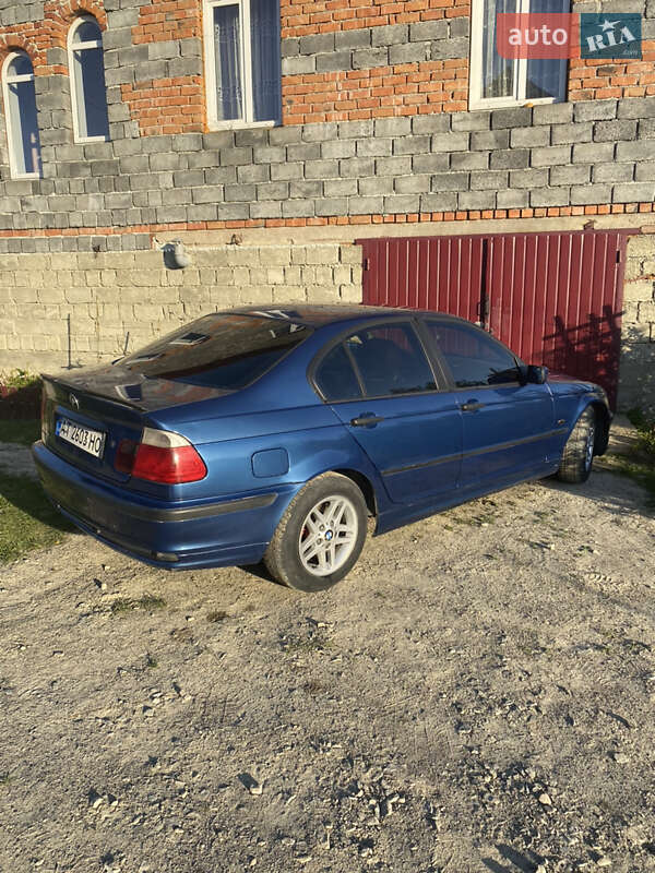 Седан BMW 3 Series 2001 в Надвірній