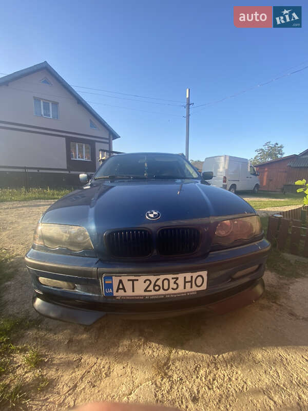 Седан BMW 3 Series 2001 в Надвірній