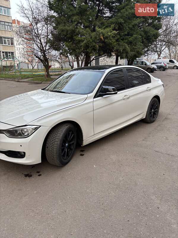 Седан BMW 3 Series 2013 в Полтаве