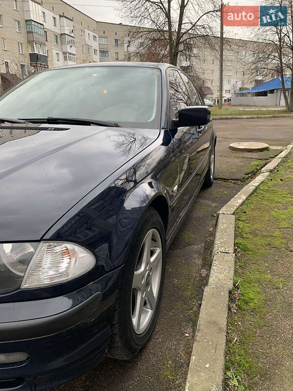 Седан BMW 3 Series 1999 в Коростене
