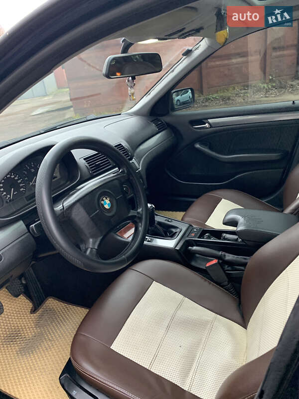 Седан BMW 3 Series 1999 в Коростене