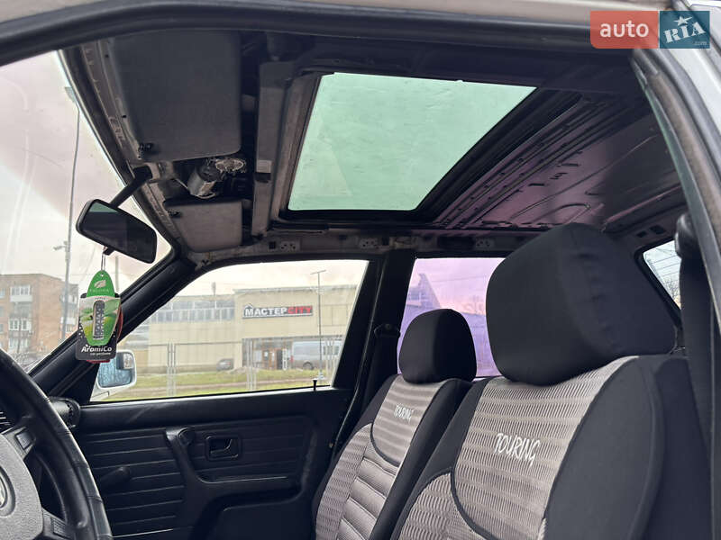 Седан BMW 3 Series 1986 в Знаменке