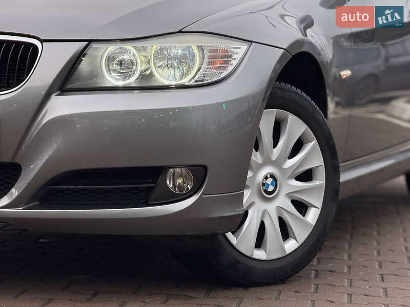 Универсал BMW 3 Series 2010 в Киеве