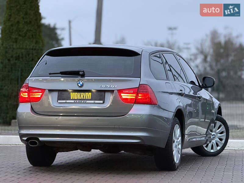 Универсал BMW 3 Series 2010 в Киеве