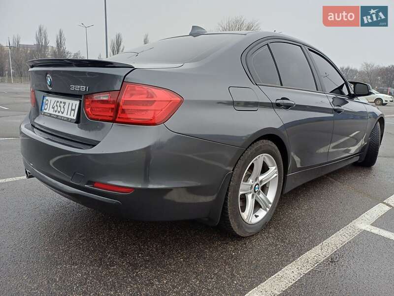 Седан BMW 3 Series 2014 в Днепре