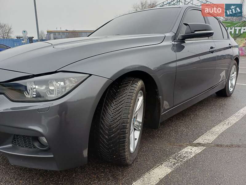 Седан BMW 3 Series 2014 в Днепре