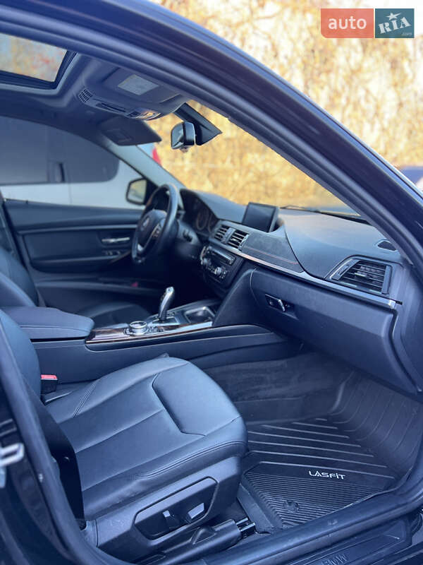 Седан BMW 3 Series 2014 в Львове