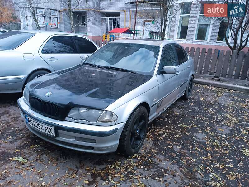 Седан BMW 3 Series 1999 в Днепре
