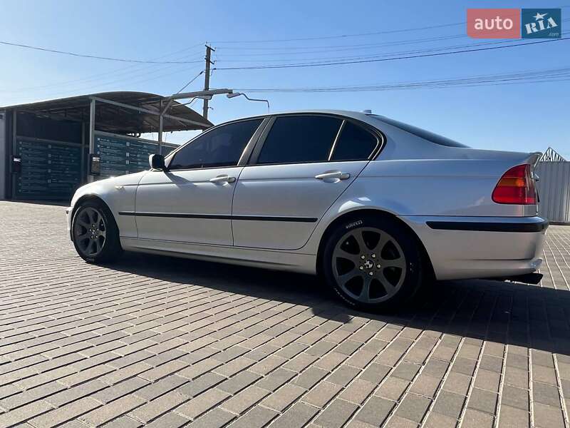 BMW 3 Series 2004