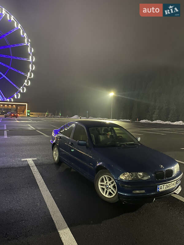 Седан BMW 3 Series 2001 в Надвірній