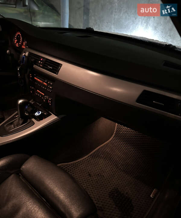Седан BMW 3 Series 2005 в Миргороде