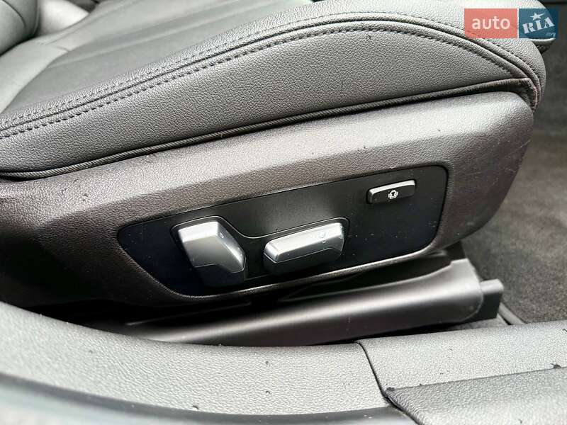 Седан BMW 3 Series 2019 в Киеве фото 26 Седан BMW 3 Series 2019 в Киеве