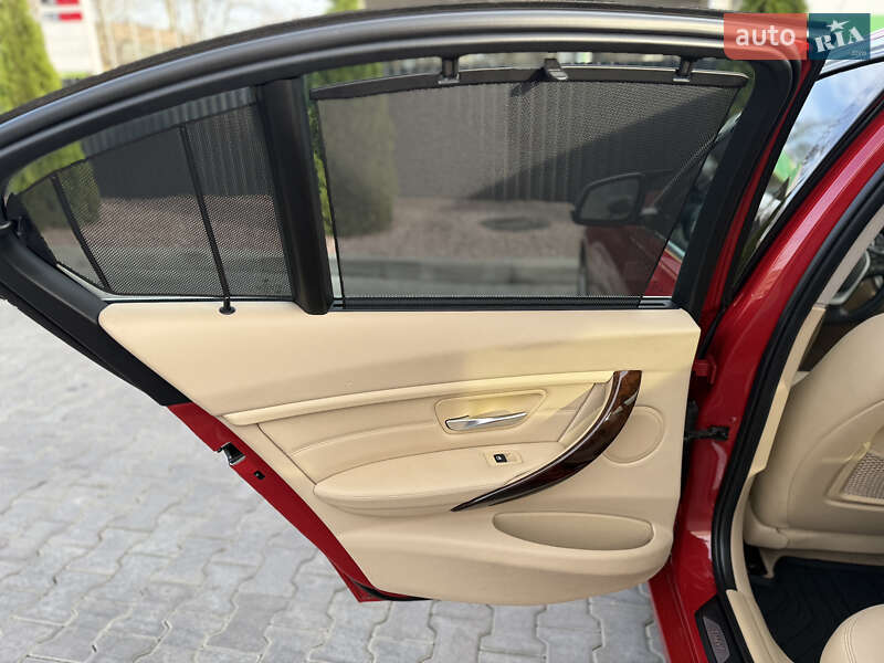 Седан BMW 3 Series 2013 в Киеве