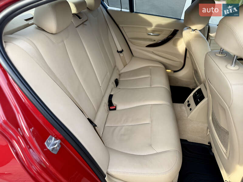 Седан BMW 3 Series 2013 в Киеве