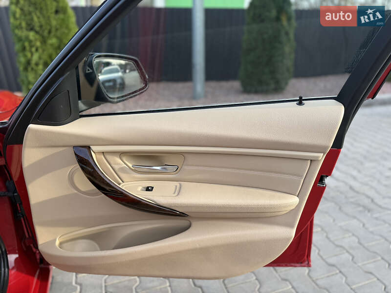 Седан BMW 3 Series 2013 в Киеве