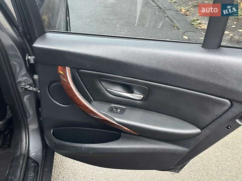Универсал BMW 3 Series 2014 в Киеве