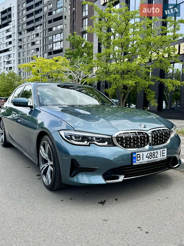 Седан BMW 3 Series 2021 в Киеве